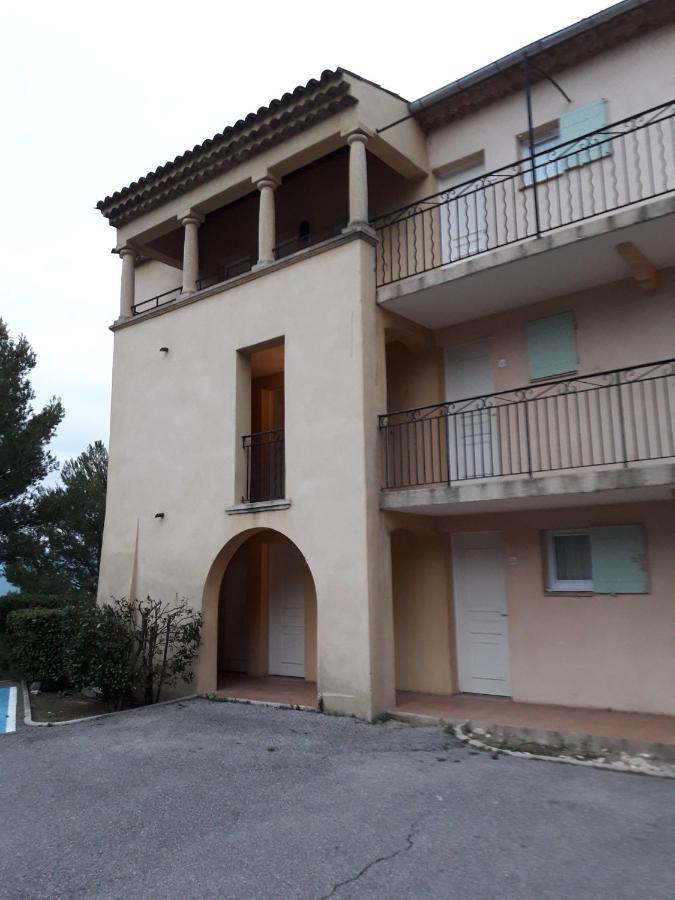 Studio Sur Le Domaine Du Golf De Pont Royal Mallemort Exteriör bild