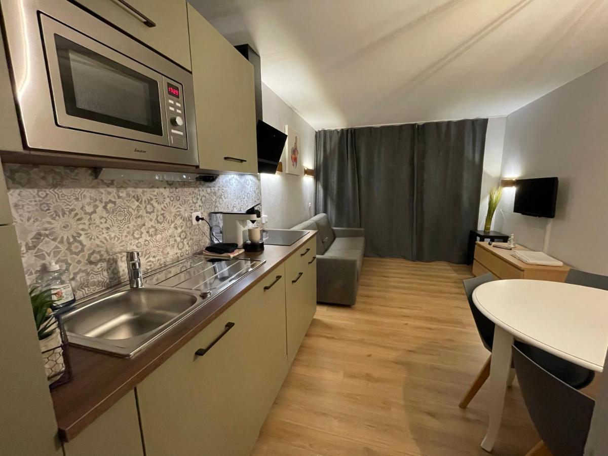 Studio Sur Le Domaine Du Golf De Pont Royal Mallemort Exteriör bild