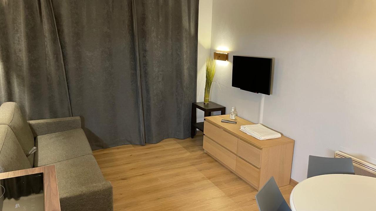 Studio Sur Le Domaine Du Golf De Pont Royal Mallemort Exteriör bild